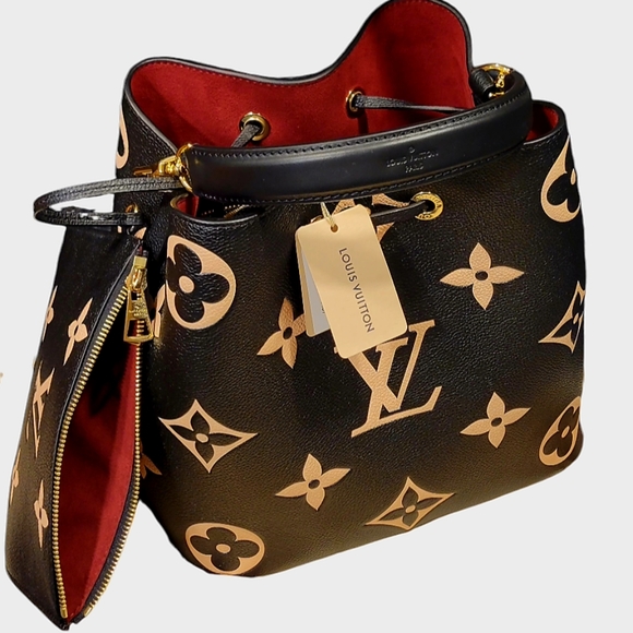 Louis Vuitton | NéoNoé | Bicolor Monogram Empreinte Leather Bucket Bag | NWT - Picture 6 of 16